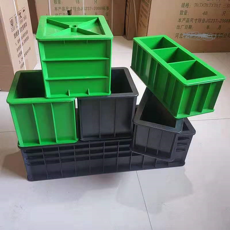 Quality Concrete Tryout 50mm Cube Tres Slote ABS Plastic Thickening compressionem Test cæmento obstructionum fingunt