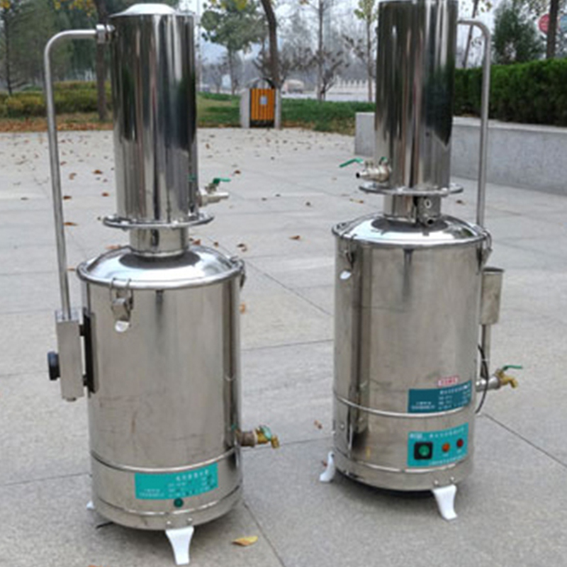 Aqua enim Distiller ad Laboratory