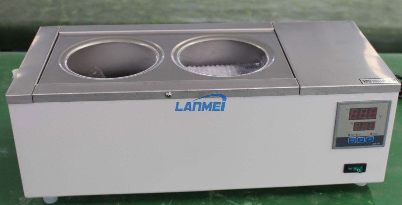Laboratory Digital thermostatic II foramina calefacit aqua balneum
