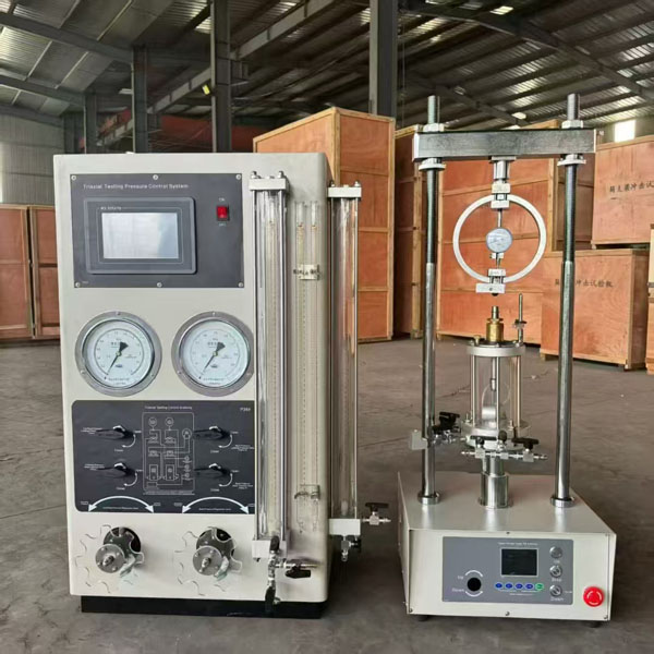 Iactabantur, controllata triaxial Apparatus