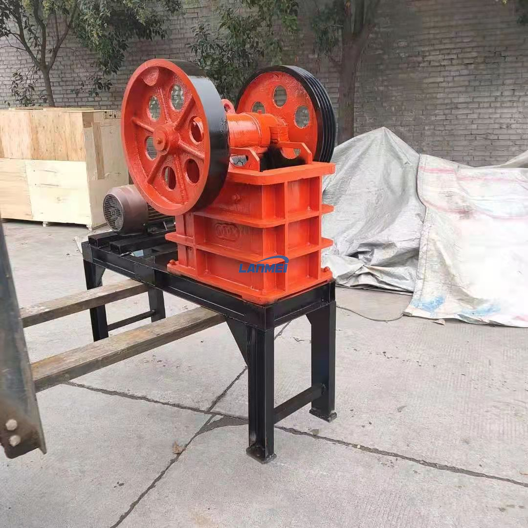 parva lapis crusher